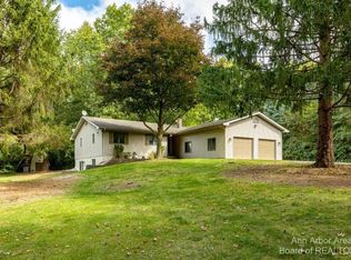 1116 Jeffrey Ln, Saline, MI