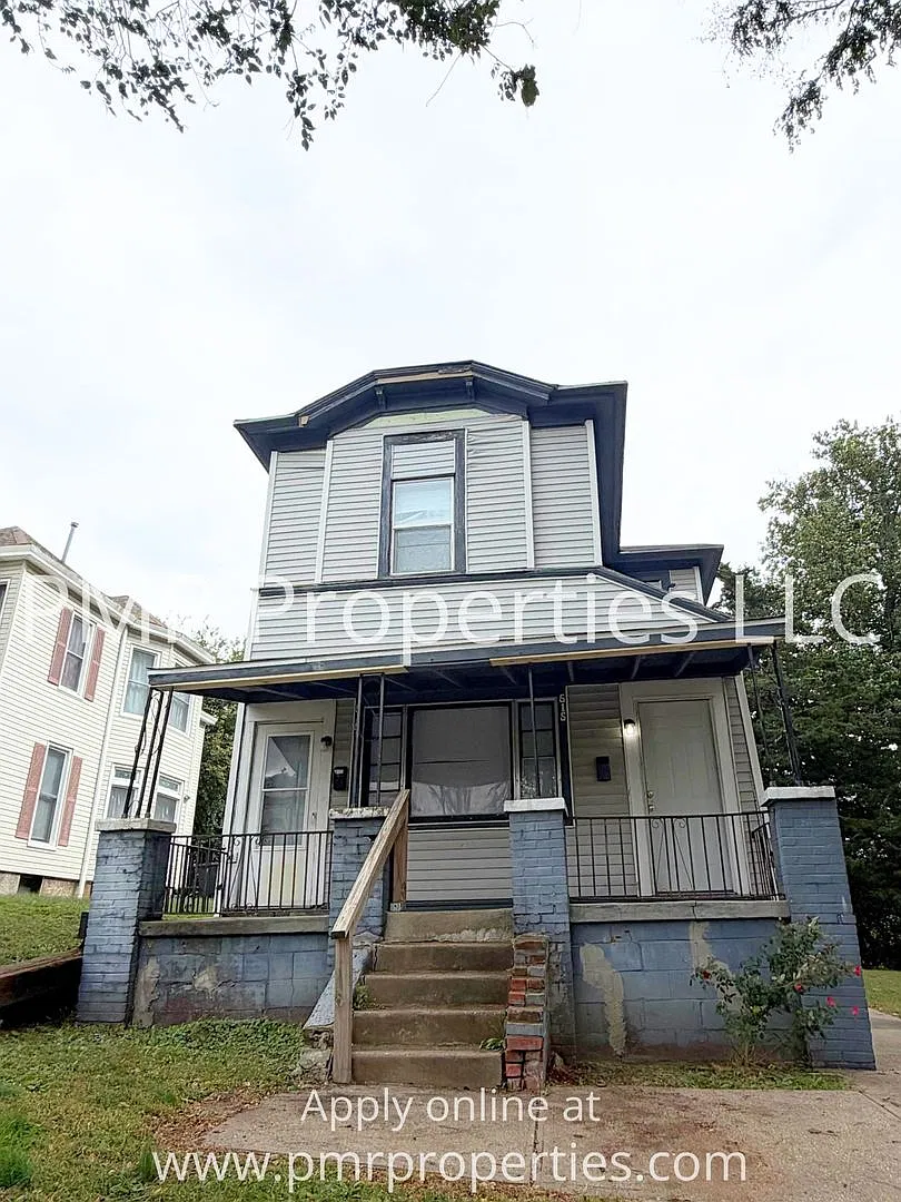 515 South 15th Street — Photo 1