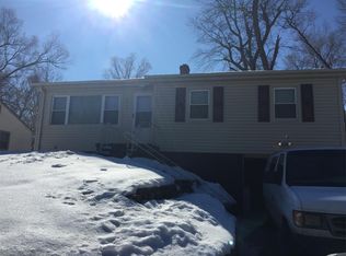 4017 Newport Ave, Omaha, NE 68112