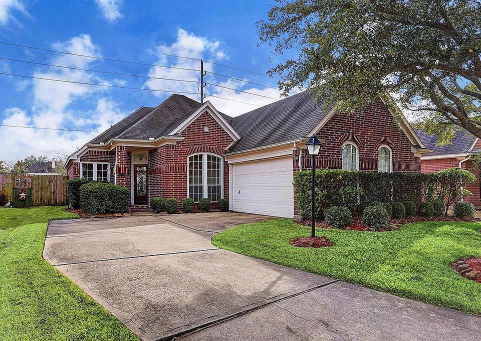 1st image of 12407 Shadowvista Dr