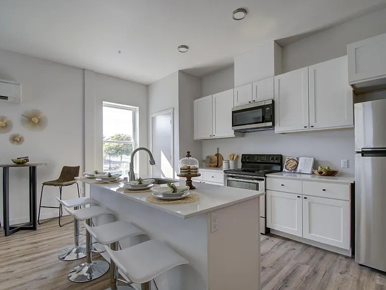 1414 Markle Ave — Photo 10