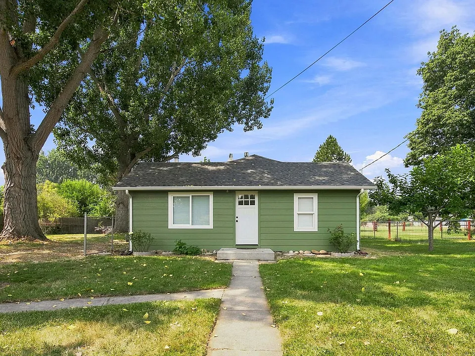 829 Lincoln Ave