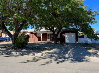 805 Arizona St SE, Albuquerque, NM 87108
