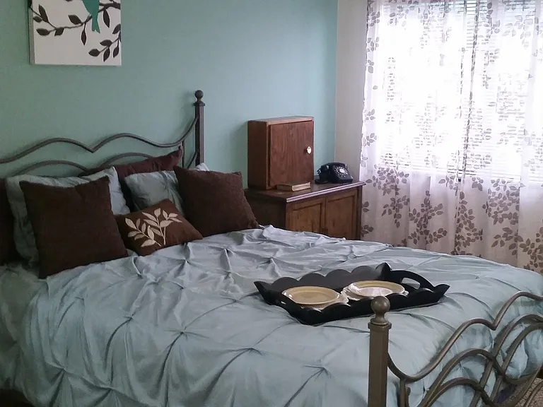 Huntington Square Apartments — Photo 4