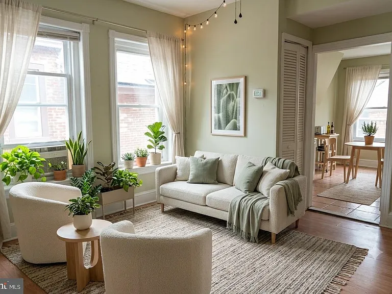 444 W Bringhurst St #3 — Photo 4