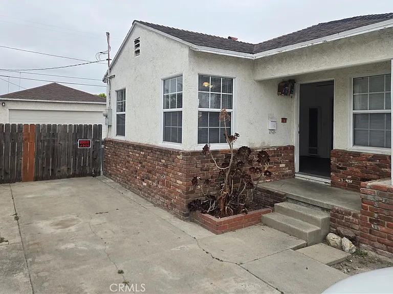 8192 Franklin St — Photo 2