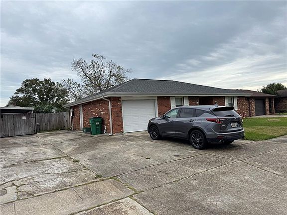 3rd image of 3117 Birch Ln