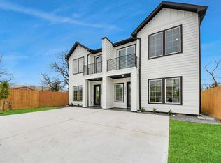 3915 Tuam St #B, Houston, TX 77004