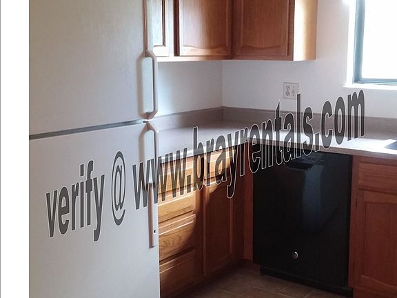 373 Ridges Blvd. #312 kitchen corner