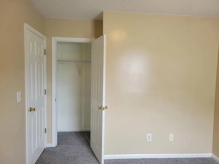 209 Meadowlark Ln — Photo 31