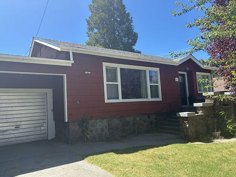 517 S Weed Blvd — Photo 1