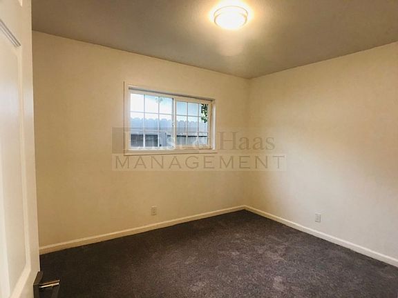 3rd image of 244 E 56th St #244