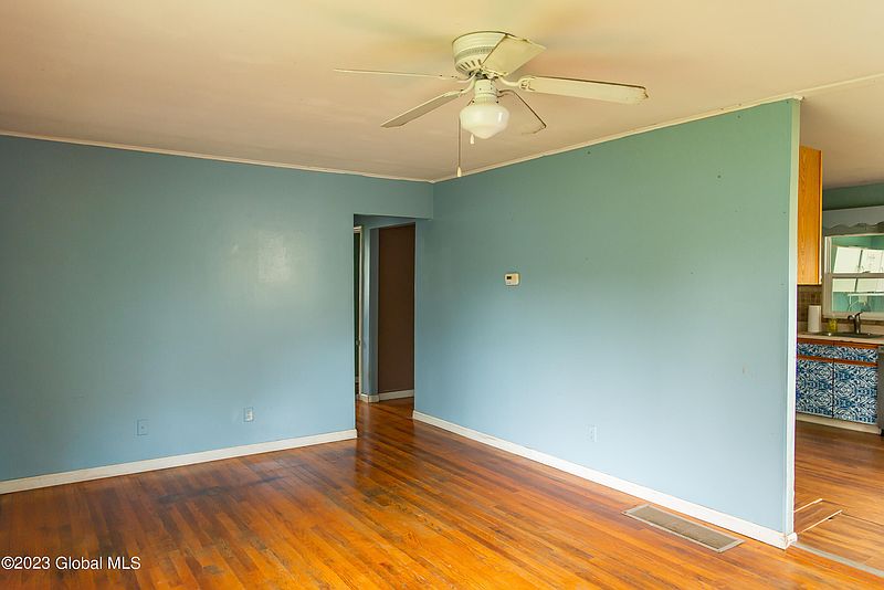 4th image of 17 Sherwood Drive