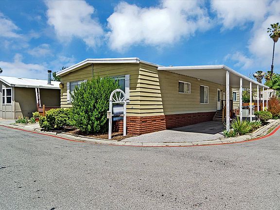 3rd image of 182 El Bosque Dr