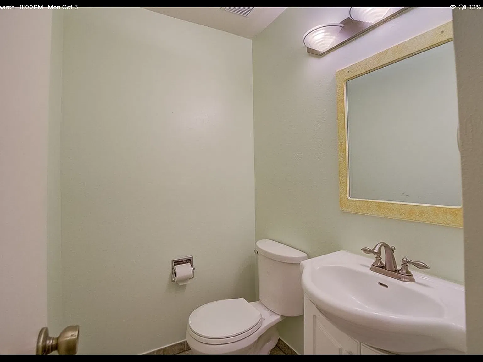 2 bed, 1.5 bath, 1392 sqft, $2,200 — Photo 3