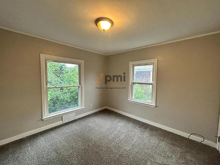 616 Burton Ct — Photo 12
