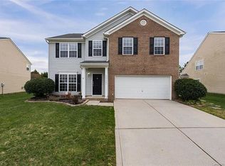 13736 Krislyn Woods Pl, Charlotte, NC 28278