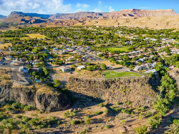 171 W 330 N, La Verkin, UT 84745