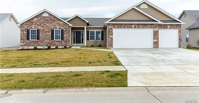 All New Home in Stone Meadows Subdivision. Maintenance free can