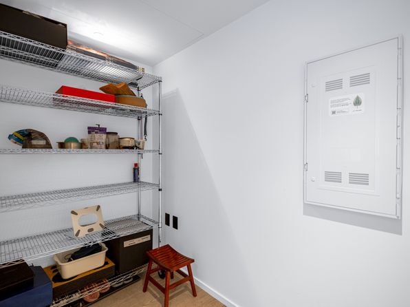 3 bedroom rental in Vancouver — photo 4