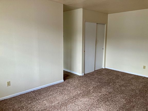 5th image of 2622 Richwill Ct Unit 8