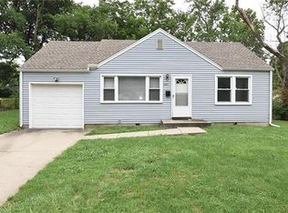 2401 NE 52nd Ter, Kansas City, MO 64118