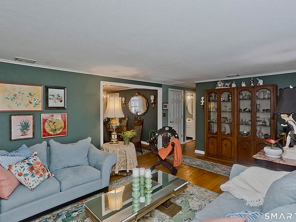 4th image of 25 Nutmeg Road