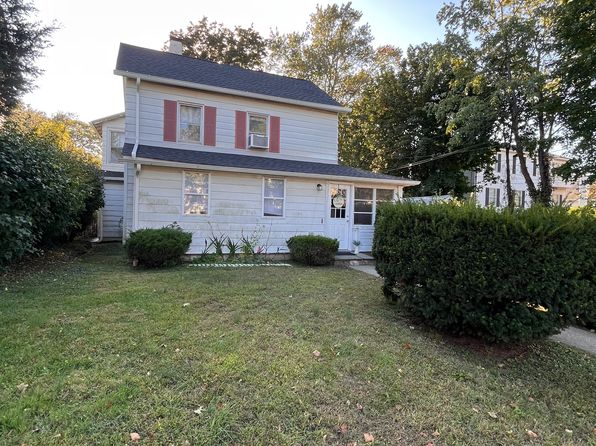 154 Lindsey Ave FLOOR 2