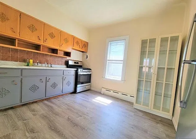 225 Warren Ave #3