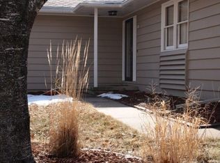 2910 Meadowbrook Rd, Middleton, WI 53562