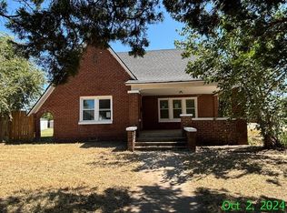 802 N Noble Ave, Watonga, OK 73772