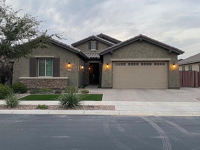 1st image of 20324 E Raven Dr