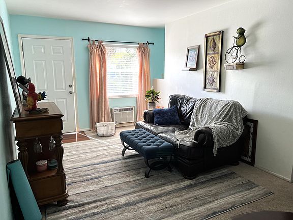 3rd image of 3031 54th St S Unit 3