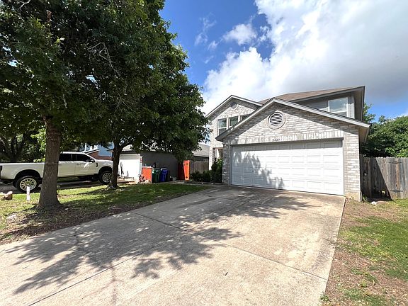 2nd image of 2423 Glen Field Dr