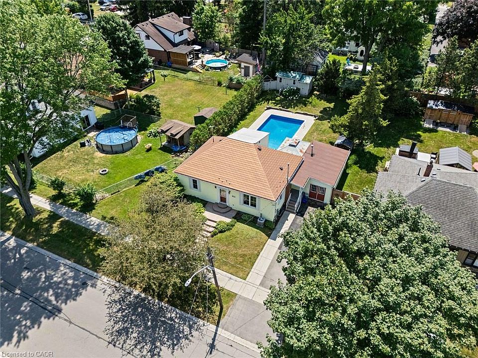1st image of 411 Saint Andrew St