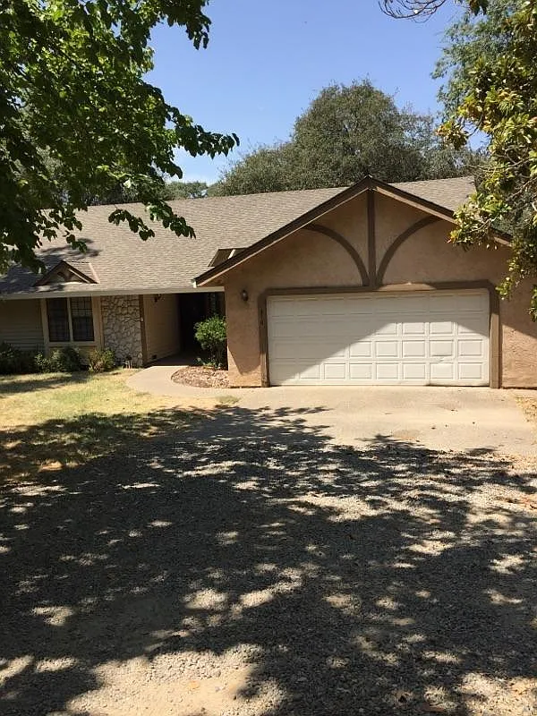 310 King Rd photo 1