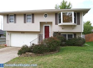 825 Malcolm Ct, Lincoln, NE 68521