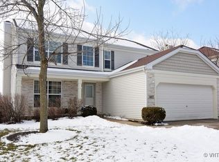 407 Glacier Dr, Streamwood, IL