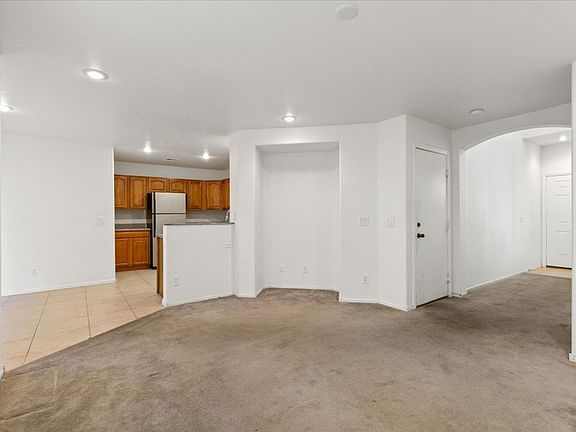 4th image of 9267 Hollander Ave