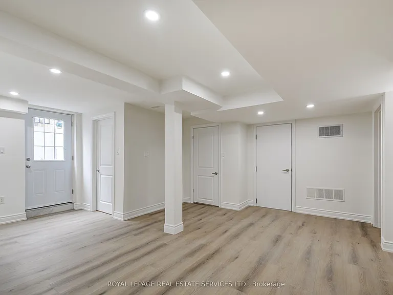 277 Mississaga St #LOWER — Photo 22