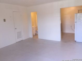 520 Gentleman Rd APT 16, San Antonio, TX 78201