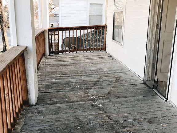 5th image of 607 N Walnut St #1/2