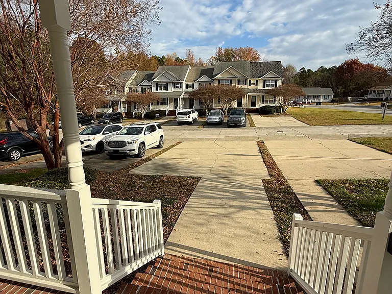 103 Wimbledon Ct — Photo 7