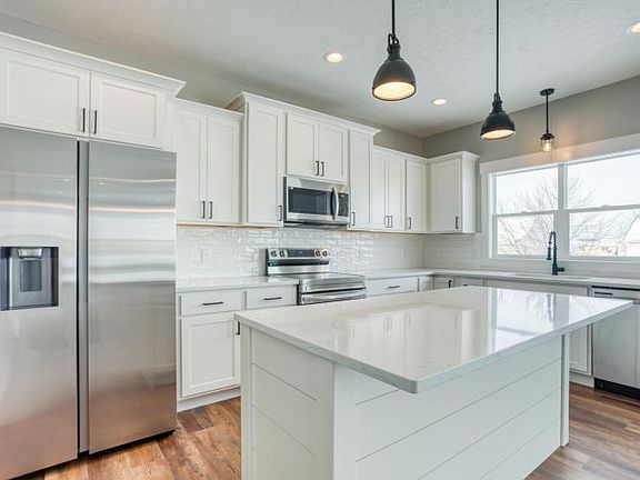 2nd image of 3687 Teton Dr