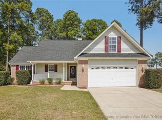 10 Richmond Park Dr, Cameron, NC 28326