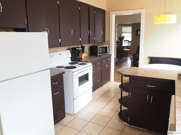 4th image of 3317 Cuming St