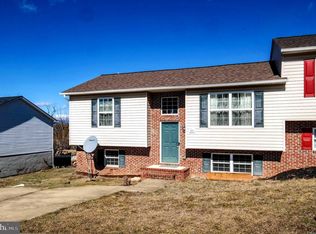 565 Stonewall St, Strasburg, VA 22657