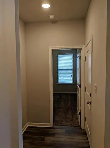 8194 Fairlane Dr — Photo 7