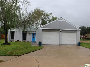109 Cloverbloom Dr, Victoria, TX 77904