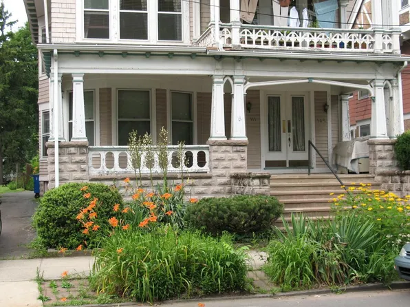 109 Canner St APT 2R, New Haven, CT 06511